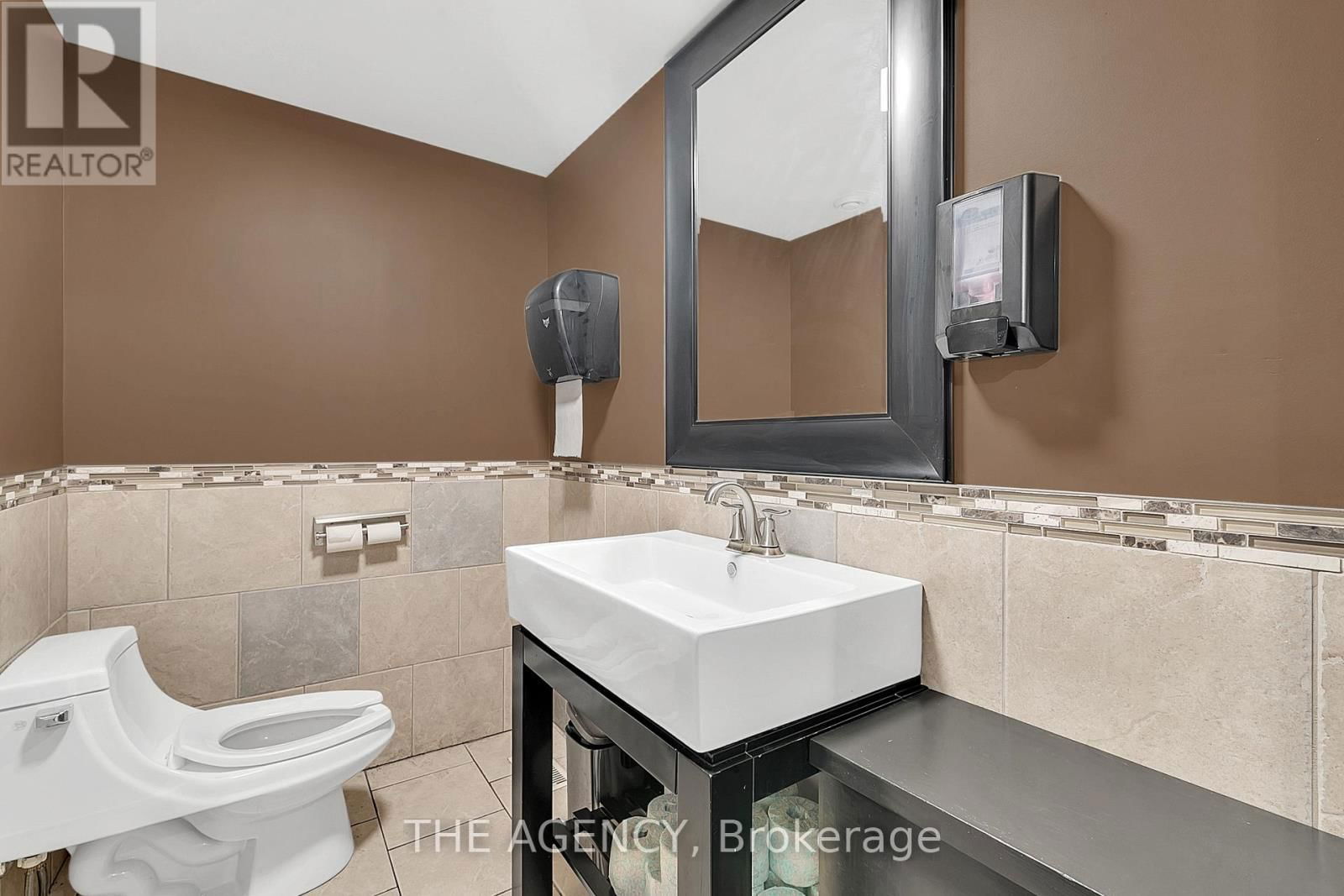 3215 ROSEVILLE ROAD Image 22