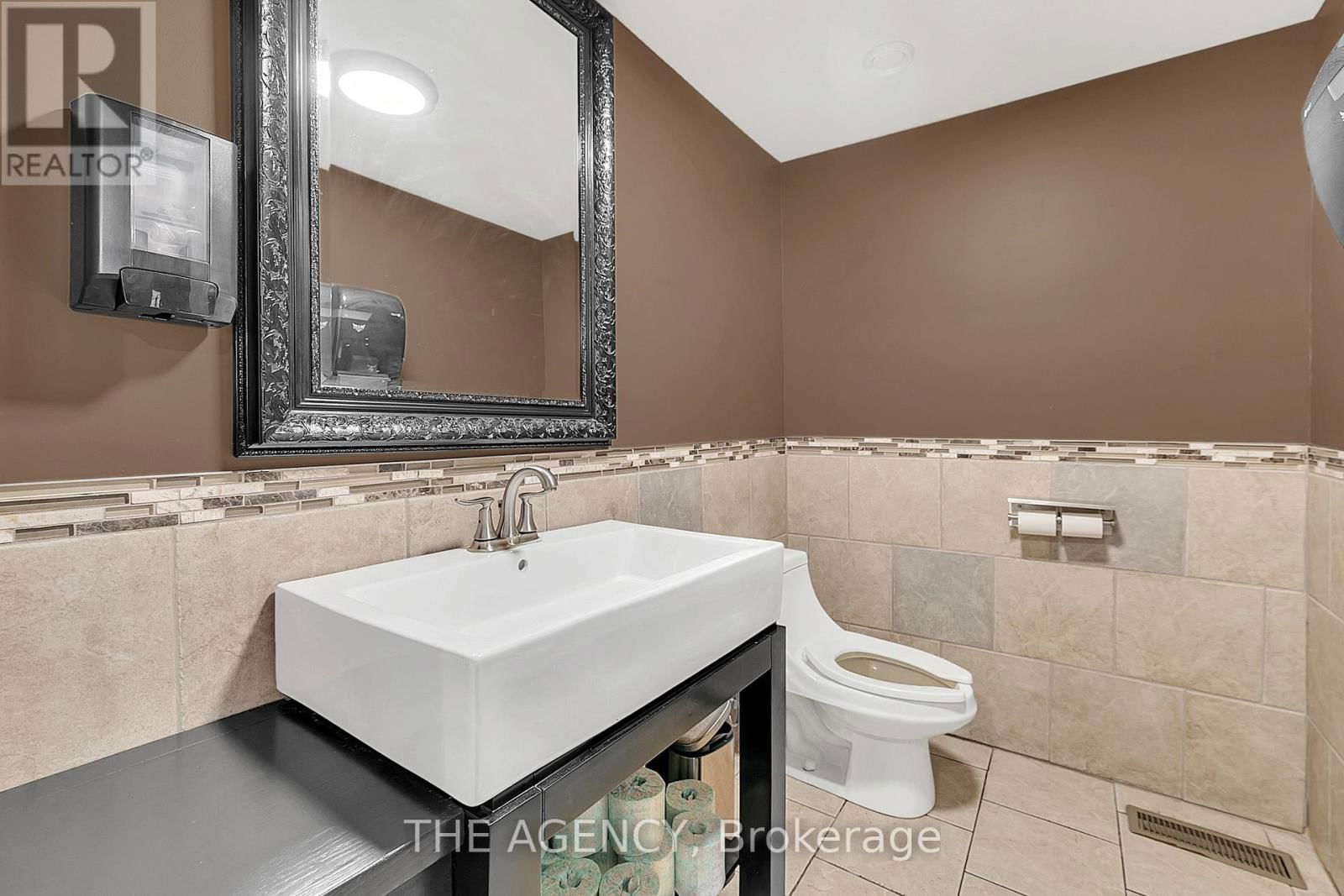 3215 ROSEVILLE ROAD Image 23