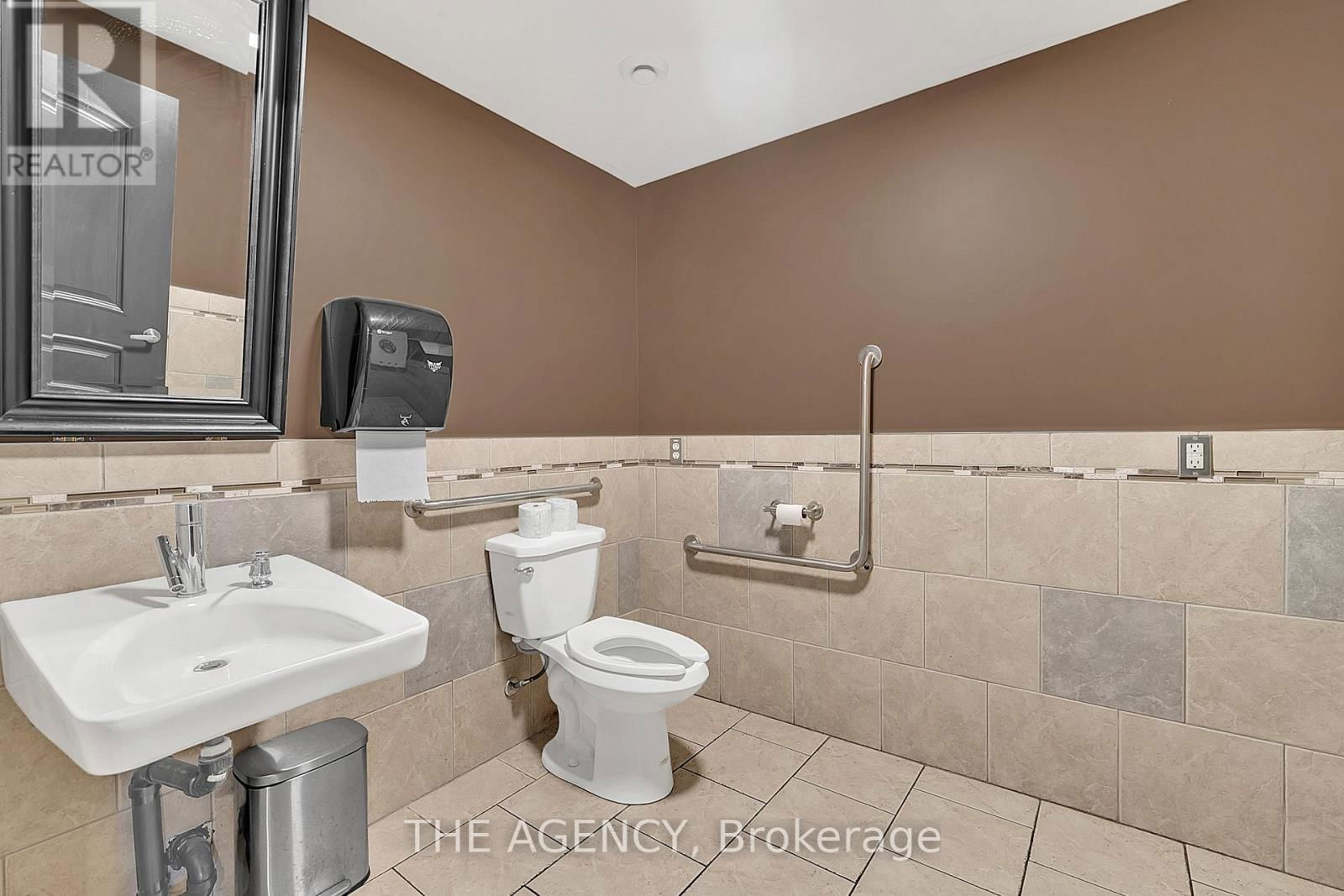 3215 ROSEVILLE ROAD Image 24