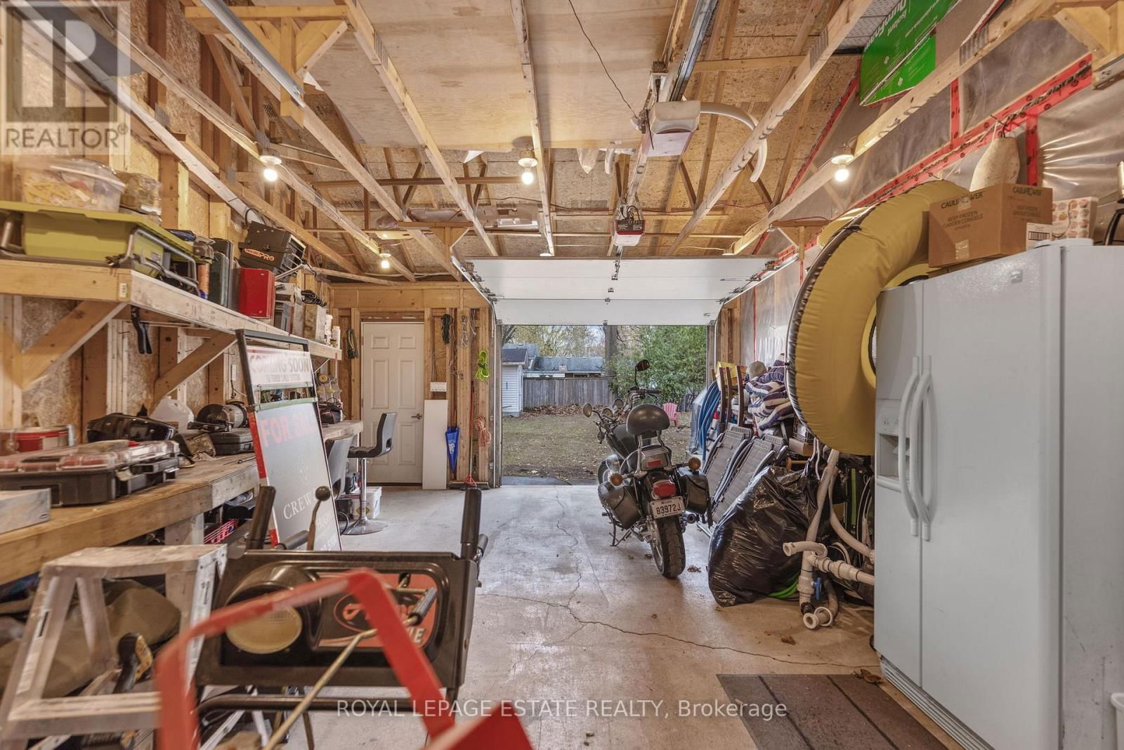 52 WINDSOR DRIVE Image 22