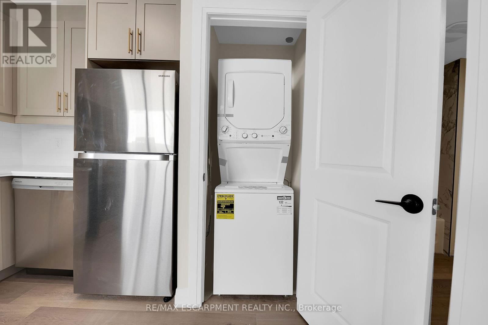 92 PEARL STREET SOUTH Image 11