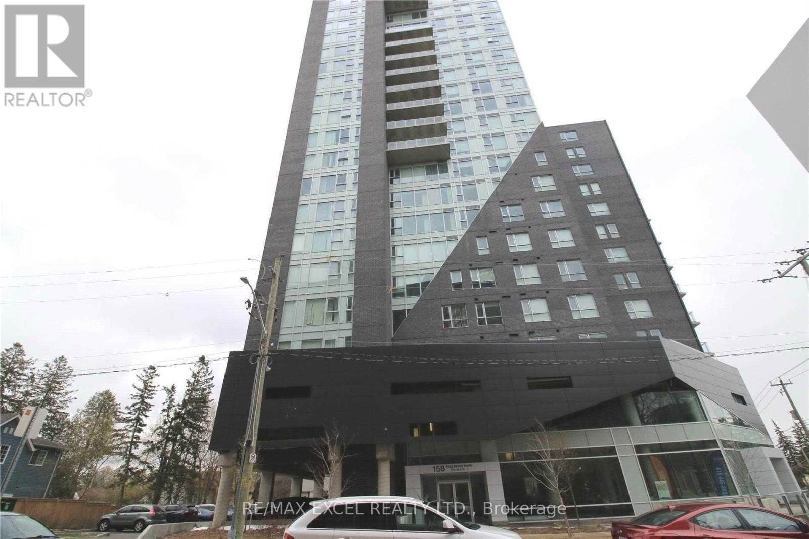 8802 - 158 KING STREET NORTH Image 2