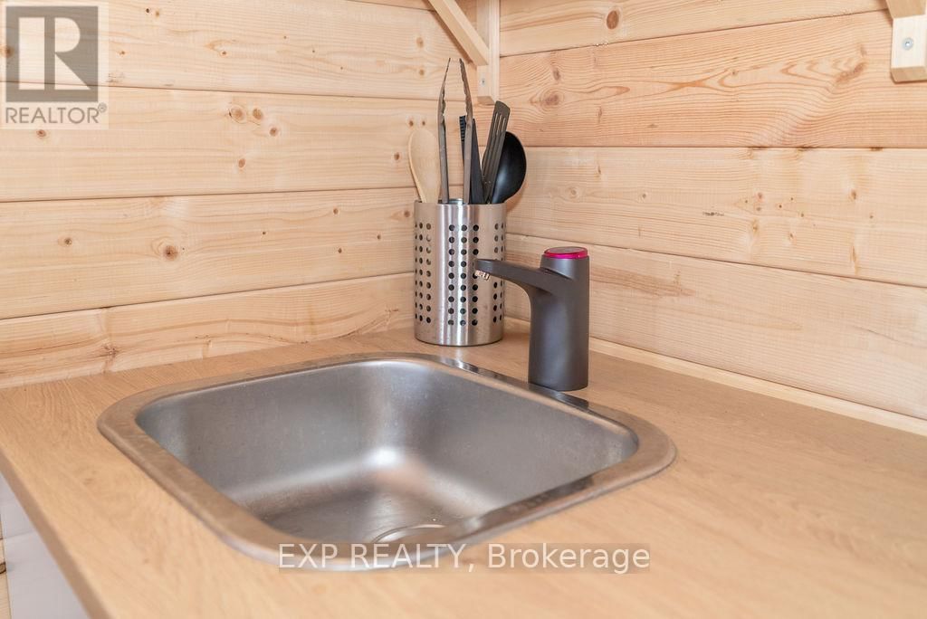 178 MAPLEGROVE LANE Image 31