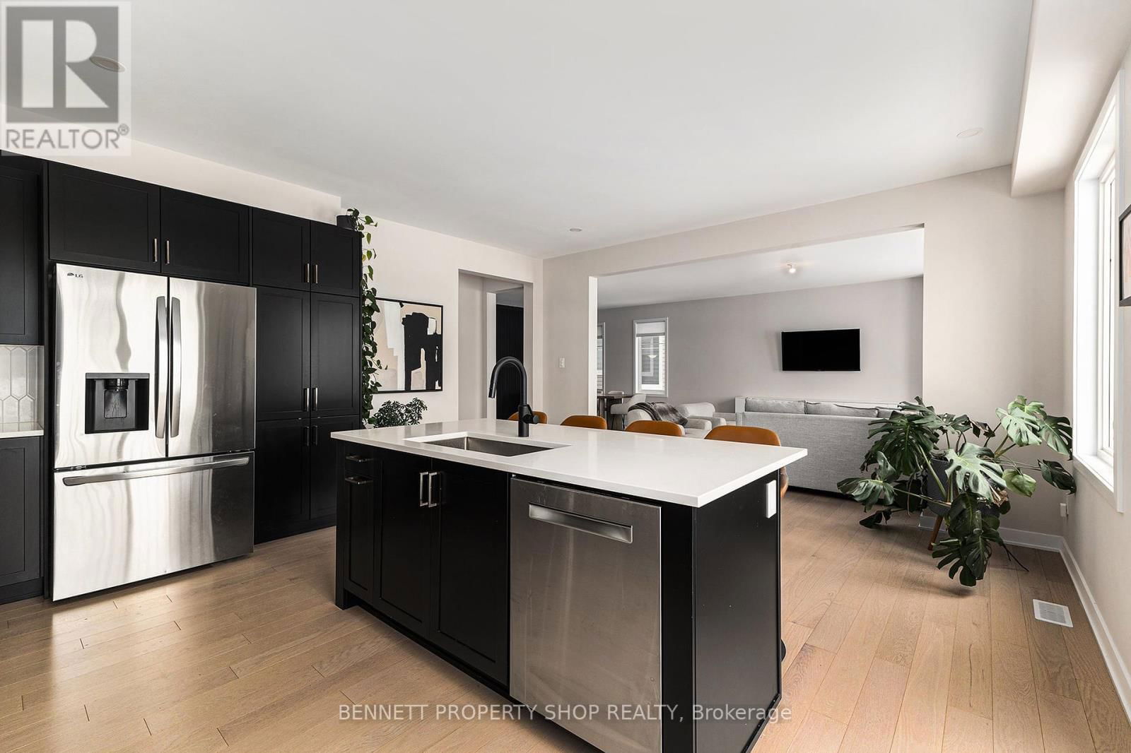 639 TERRIER CIRCLE Image 10