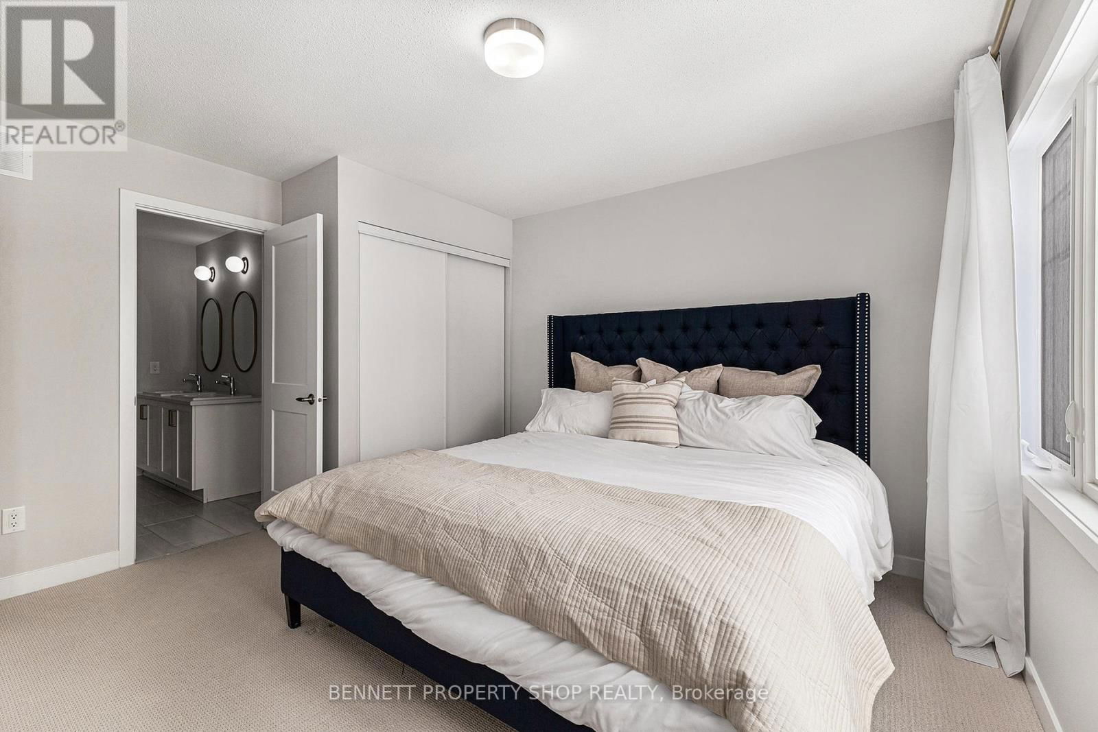 639 TERRIER CIRCLE Image 18