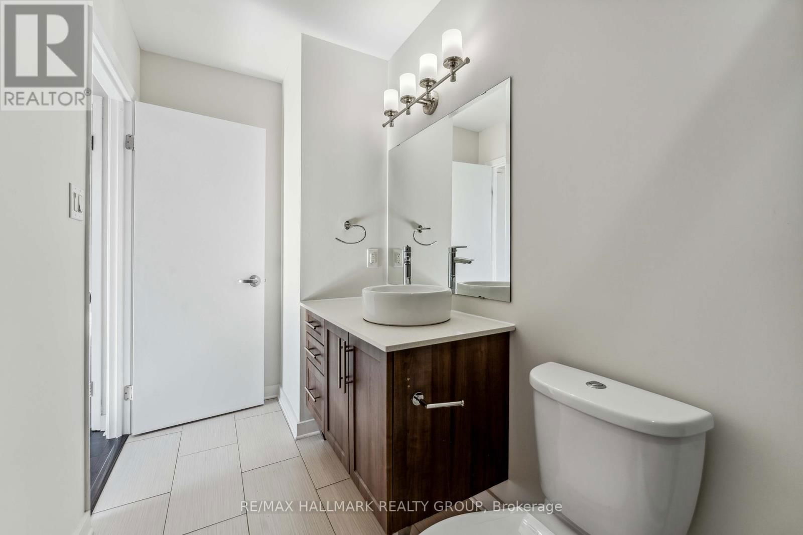604 - 310 CENTRUM BOULEVARD Image 18