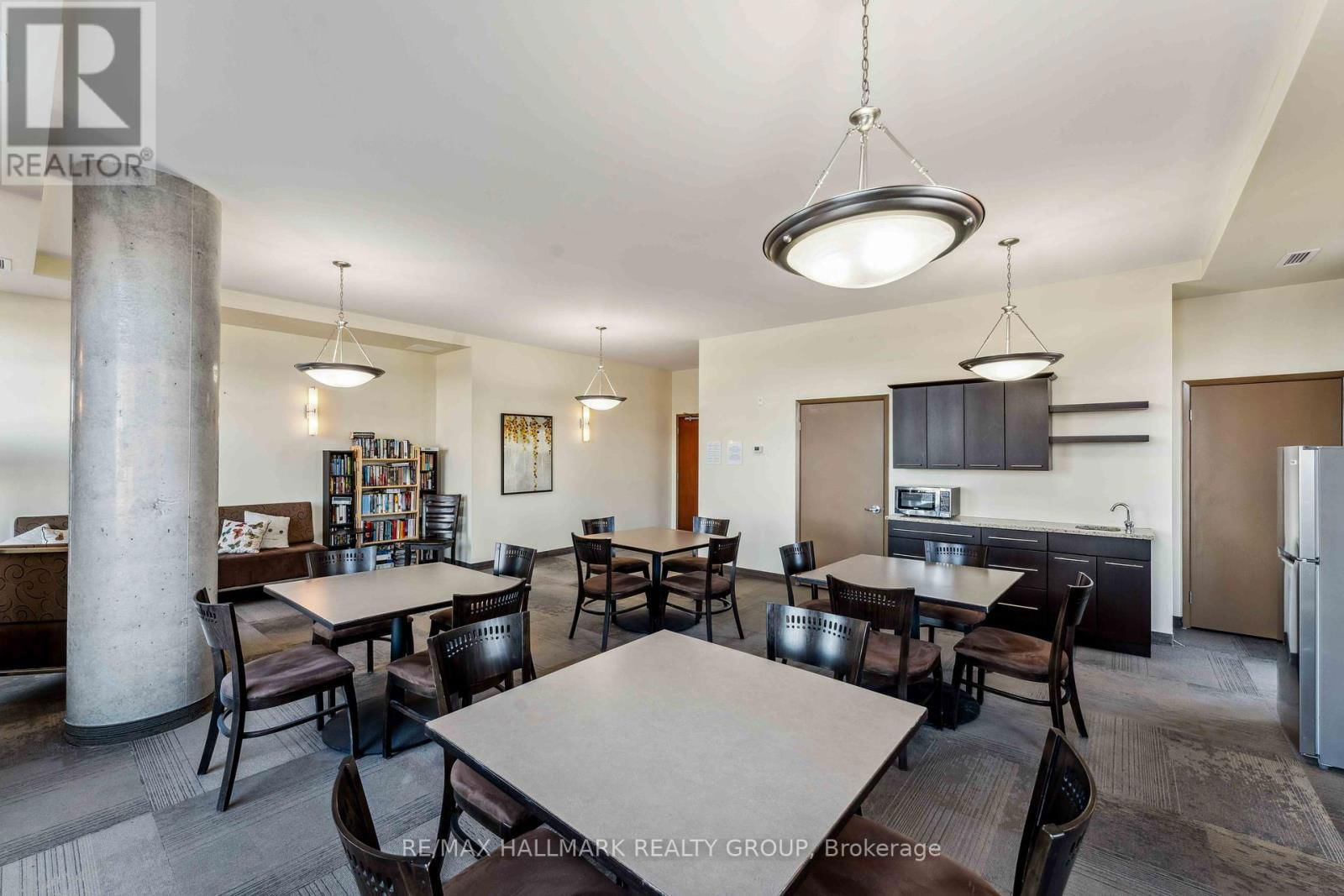604 - 310 CENTRUM BOULEVARD Image 33