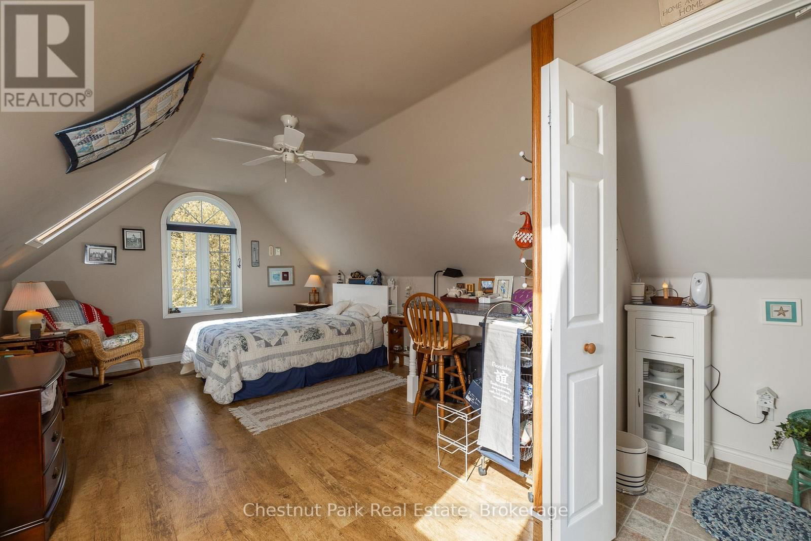 39 HATT STREET Image 36