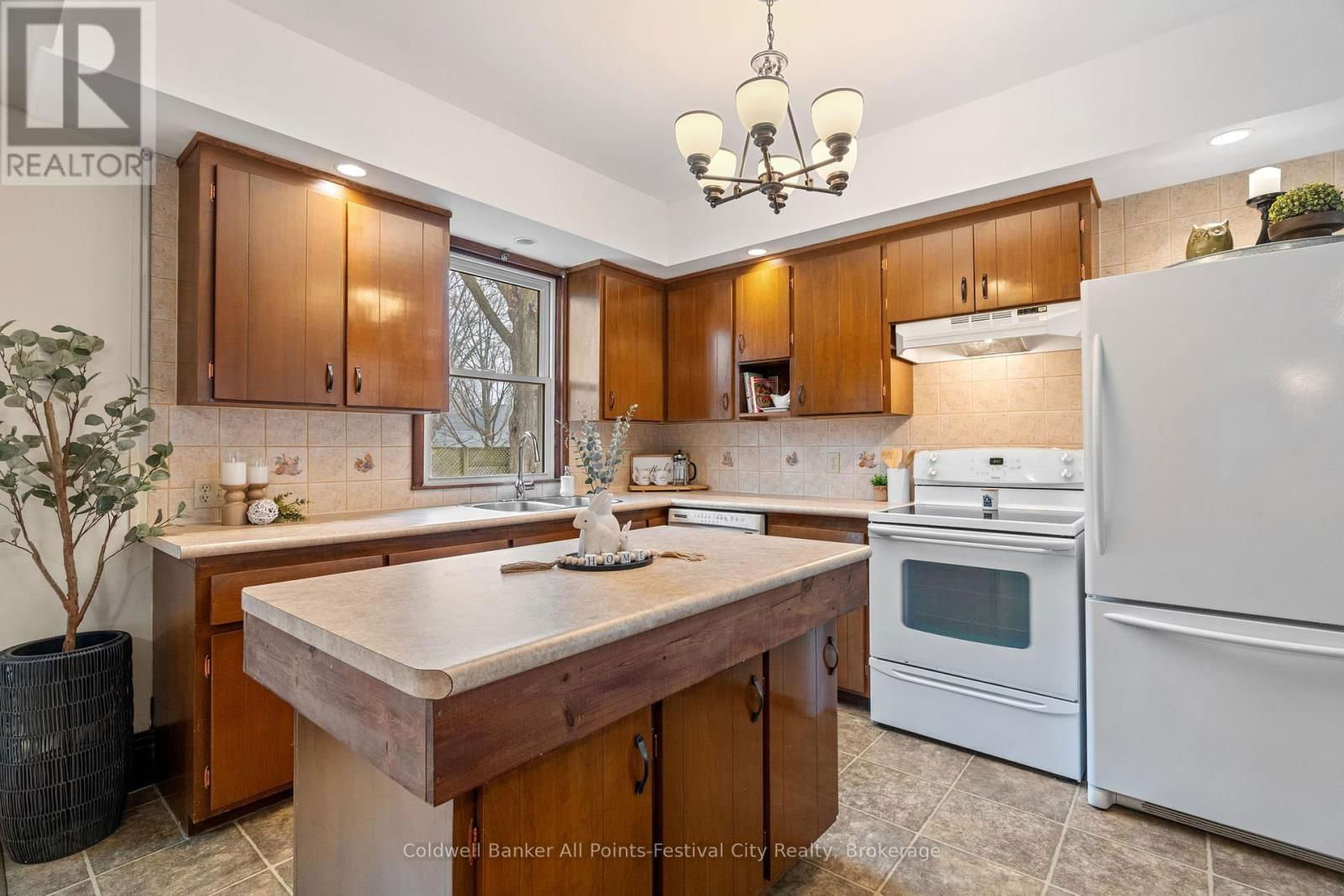 159 CAMBRIA ROAD NORTH Image 19