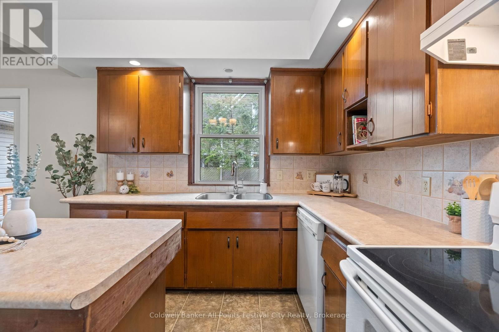 159 CAMBRIA ROAD NORTH Image 22