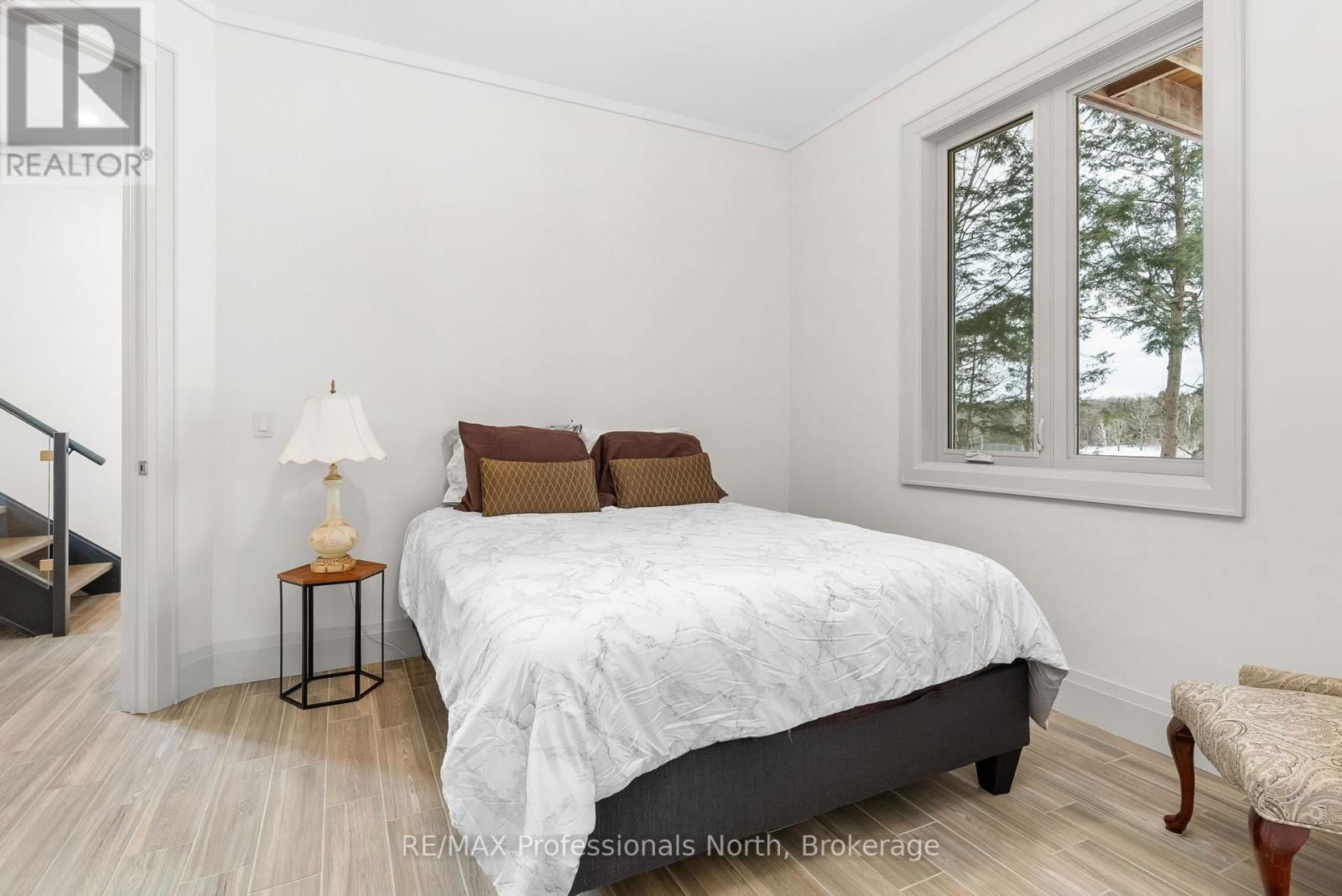 41 CLUBHOUSE DRIVE Image 32