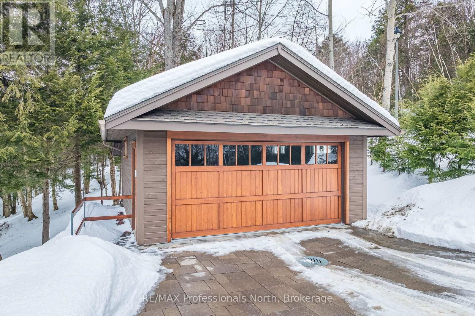 41 CLUBHOUSE DRIVE Image 35