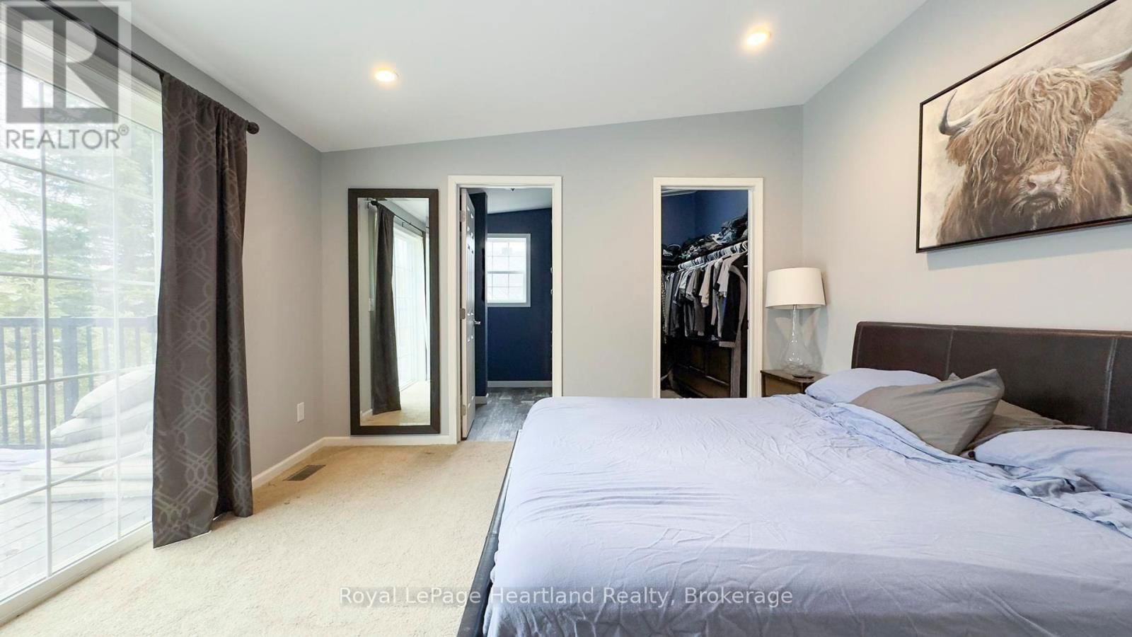 570 HAMILTON STREET Image 21