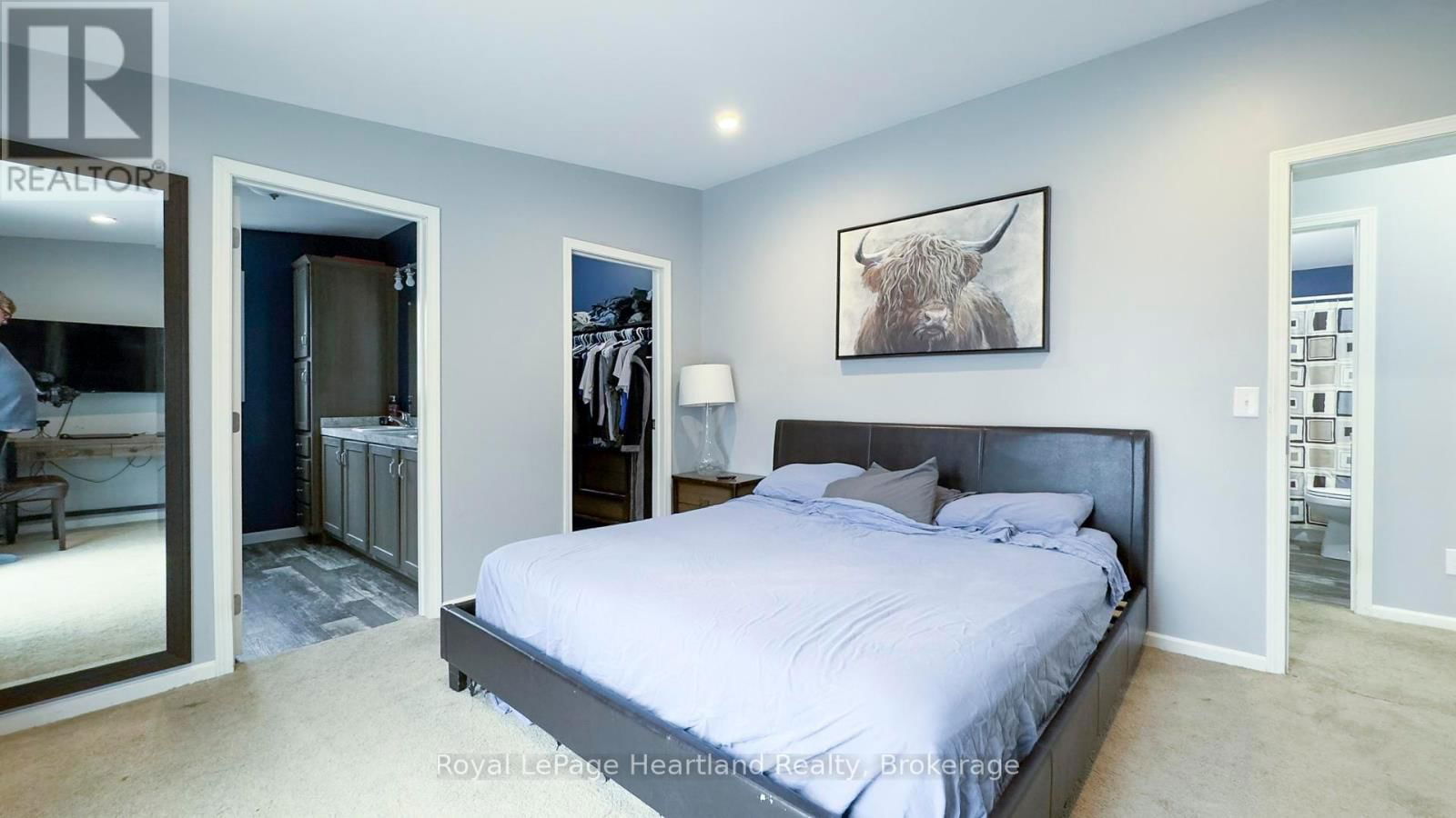 570 HAMILTON STREET Image 22