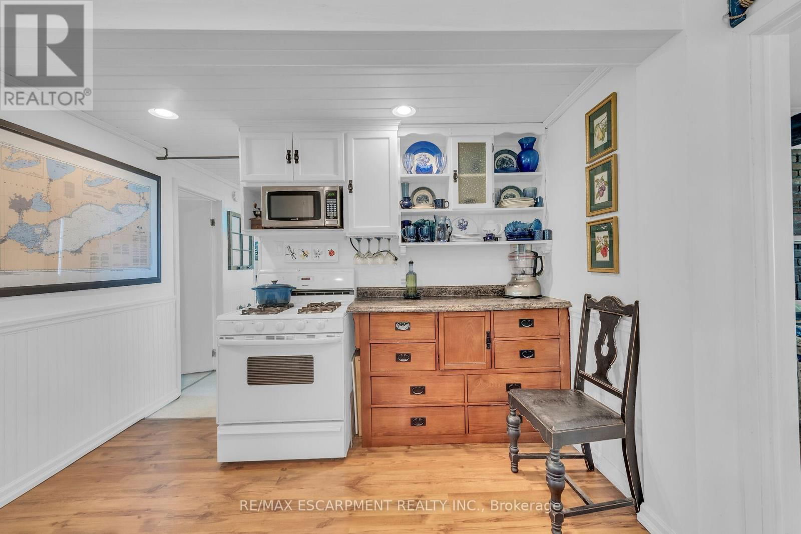 2593 NORTH SHORE DRIVE Image 22