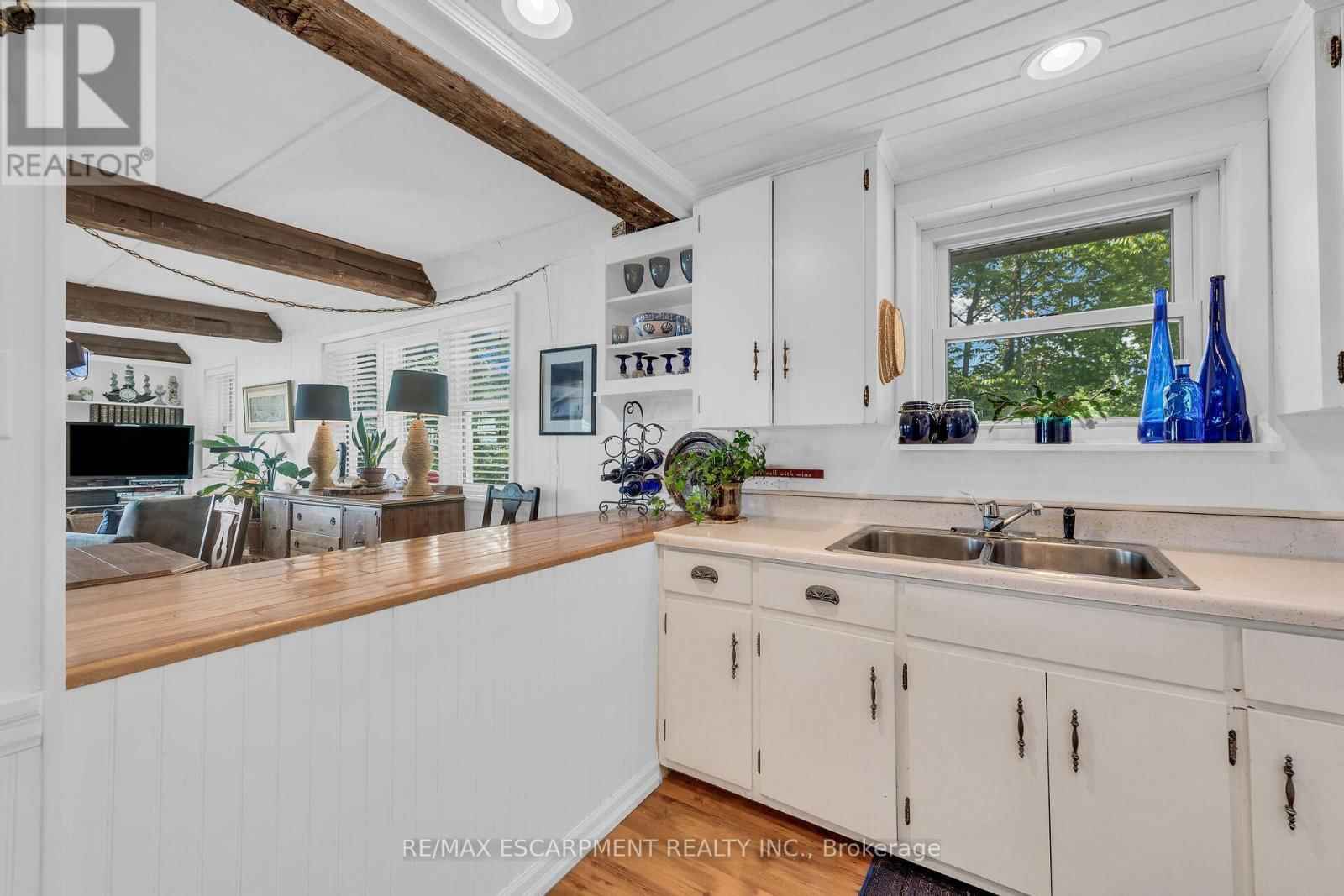 2593 NORTH SHORE DRIVE Image 24