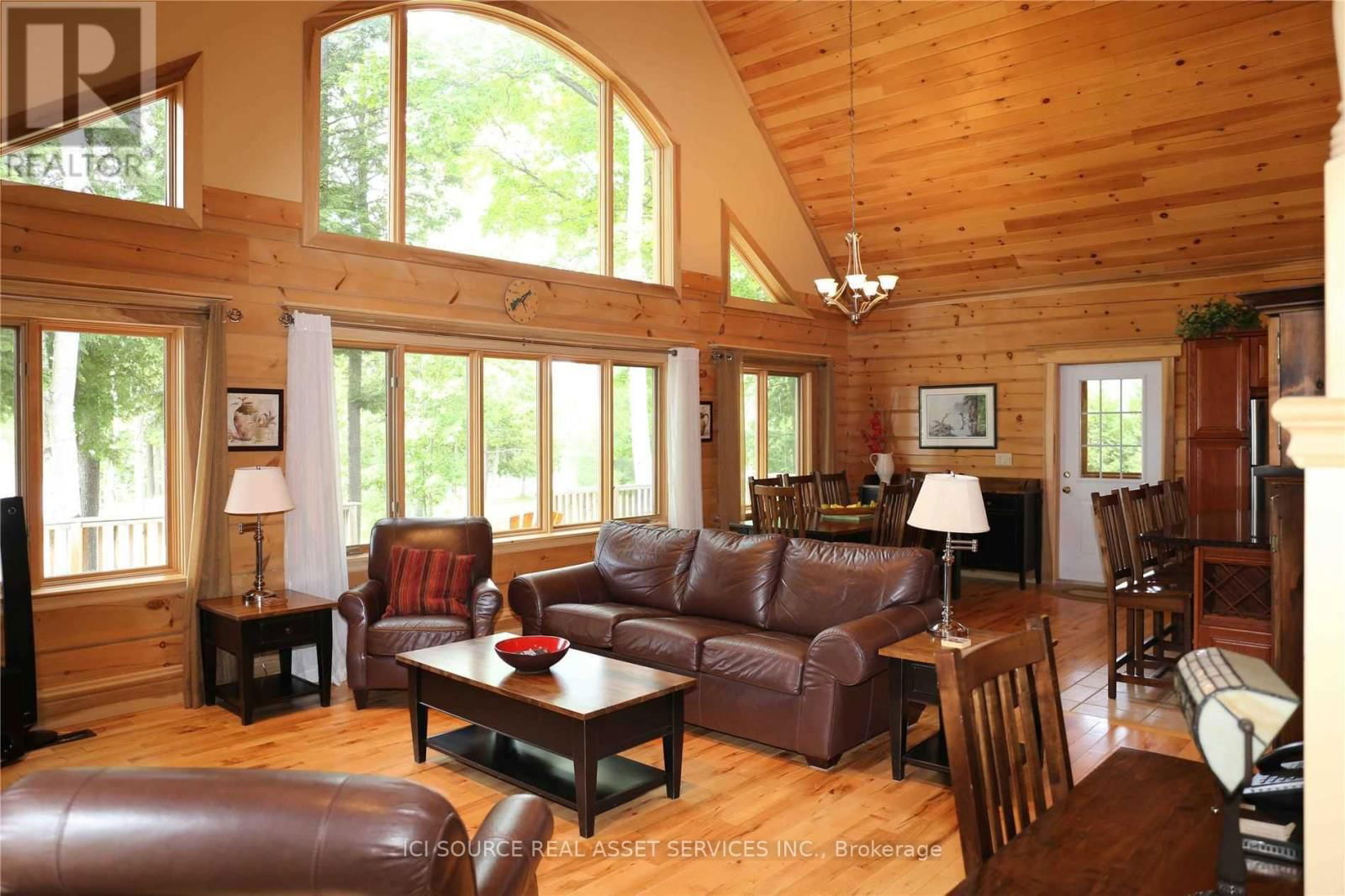 A - 1016 TWIN PINE LANE Image 9
