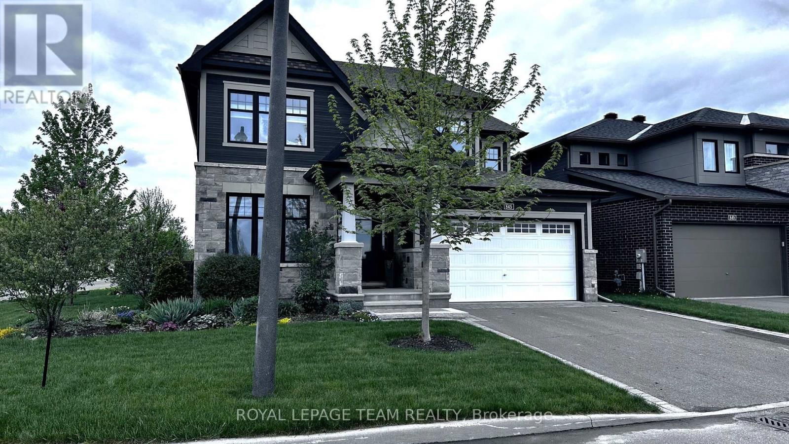 845 PERCIVAL CRESCENT Image 1