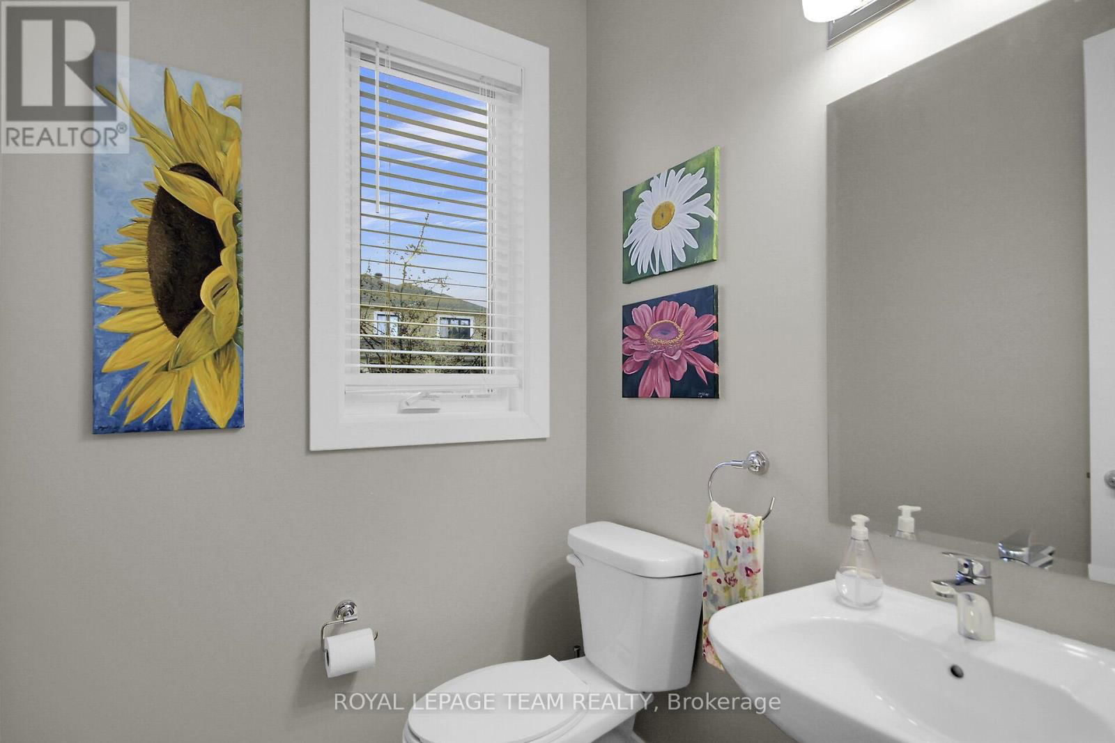 845 PERCIVAL CRESCENT Image 10
