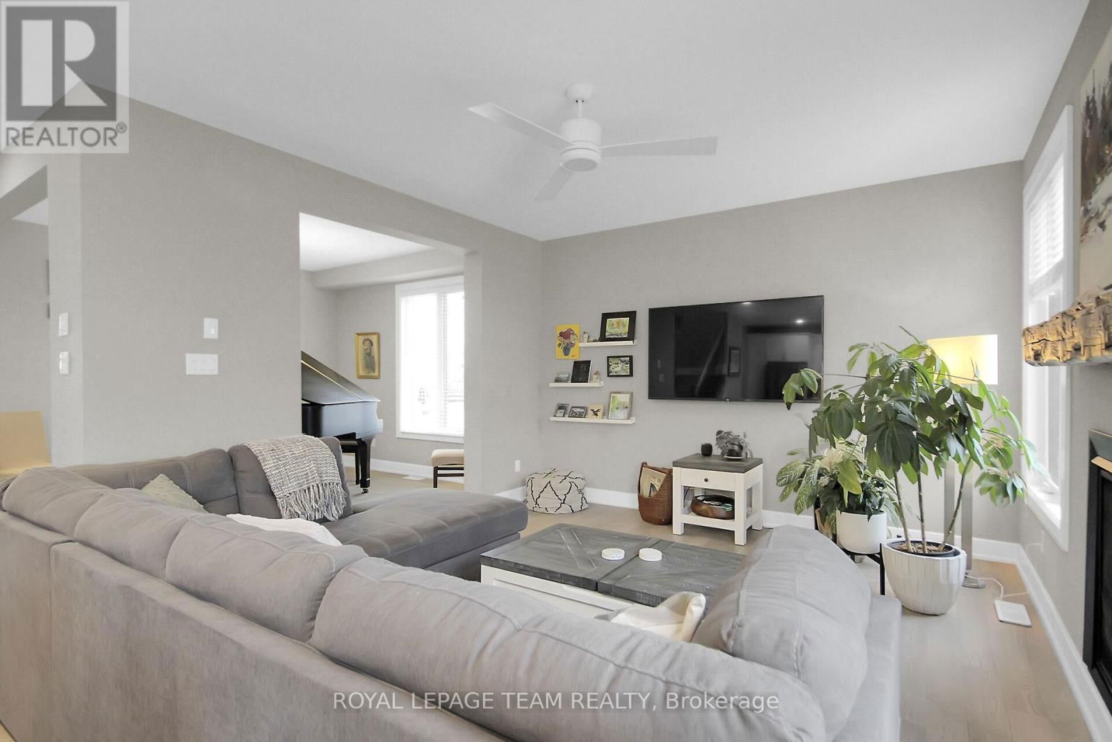 845 PERCIVAL CRESCENT Image 14