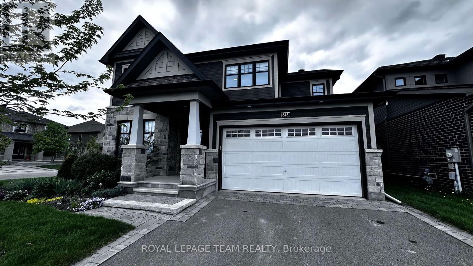 845 PERCIVAL CRESCENT Image 2