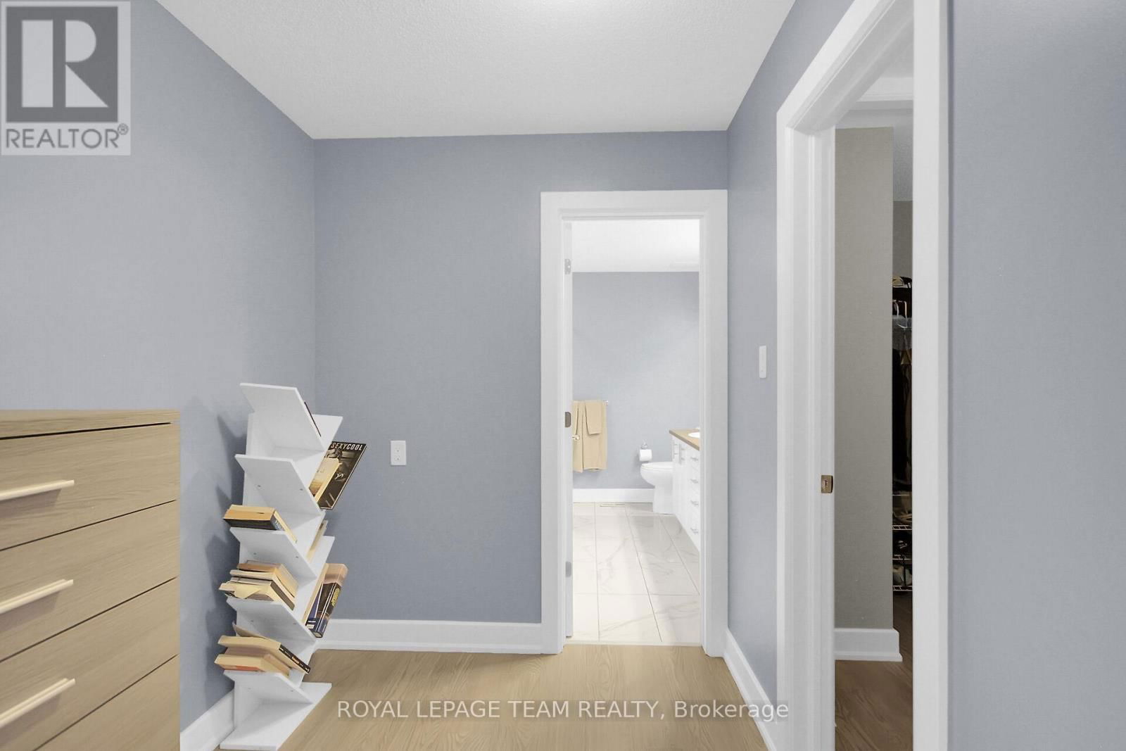 845 PERCIVAL CRESCENT Image 28