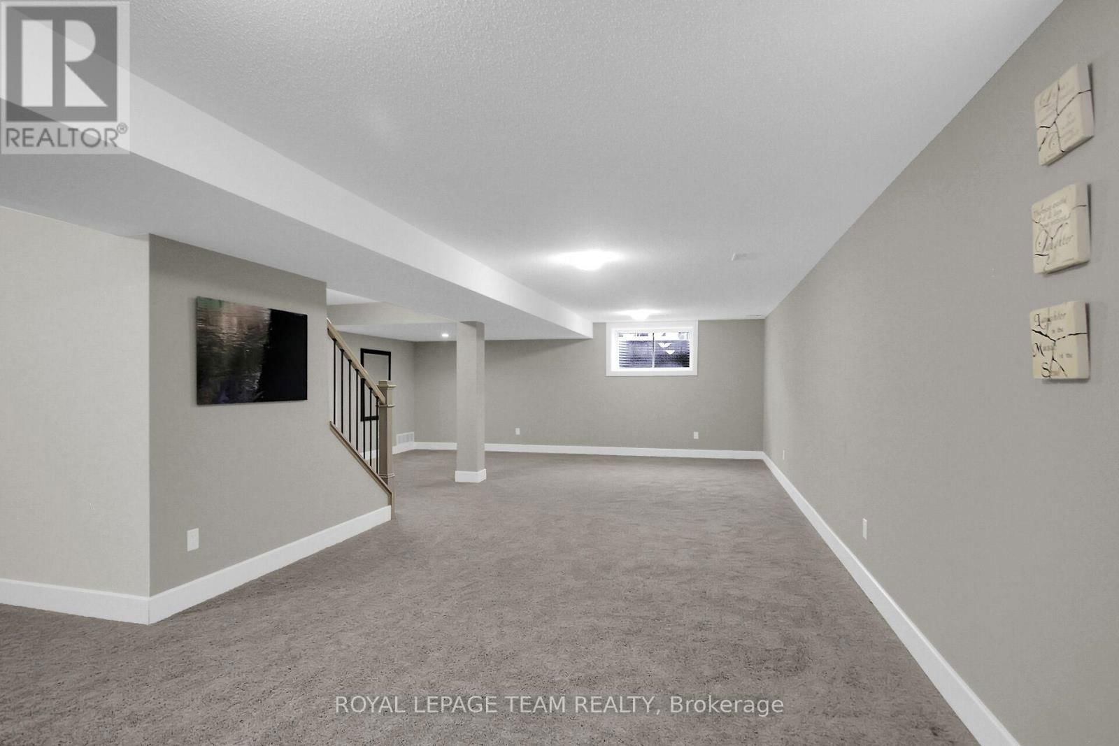 845 PERCIVAL CRESCENT Image 44
