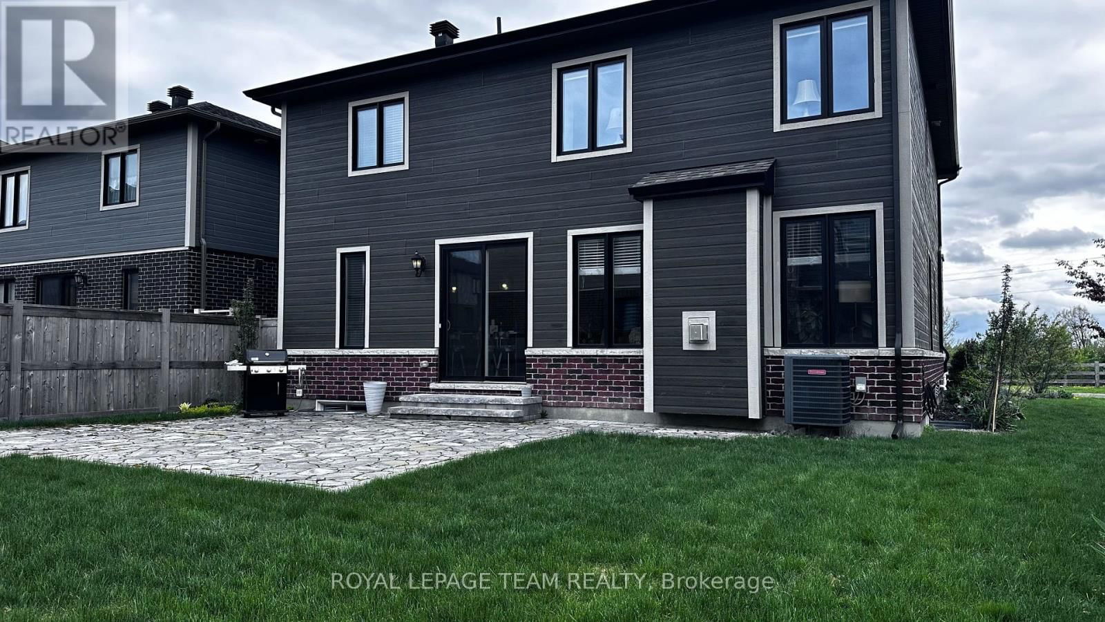845 PERCIVAL CRESCENT Image 46