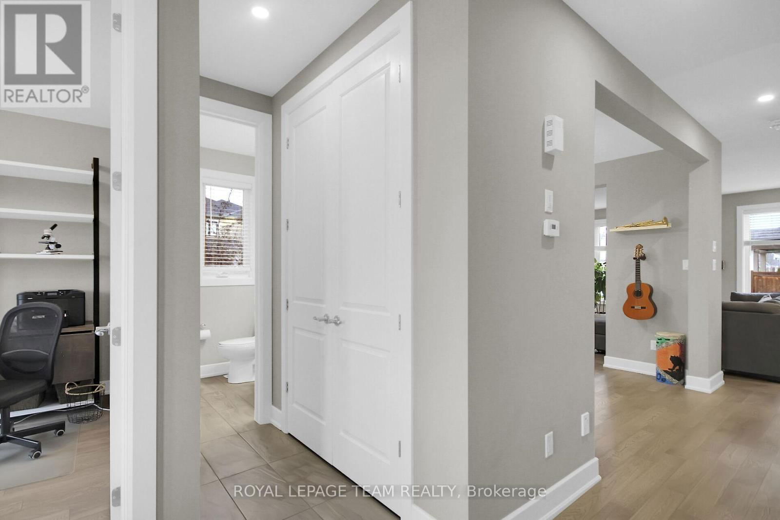 845 PERCIVAL CRESCENT Image 7
