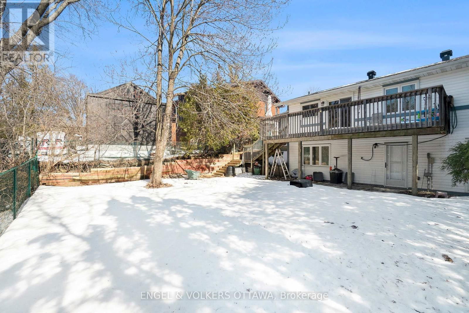 1266 ALLOWAY CRESCENT Image 18