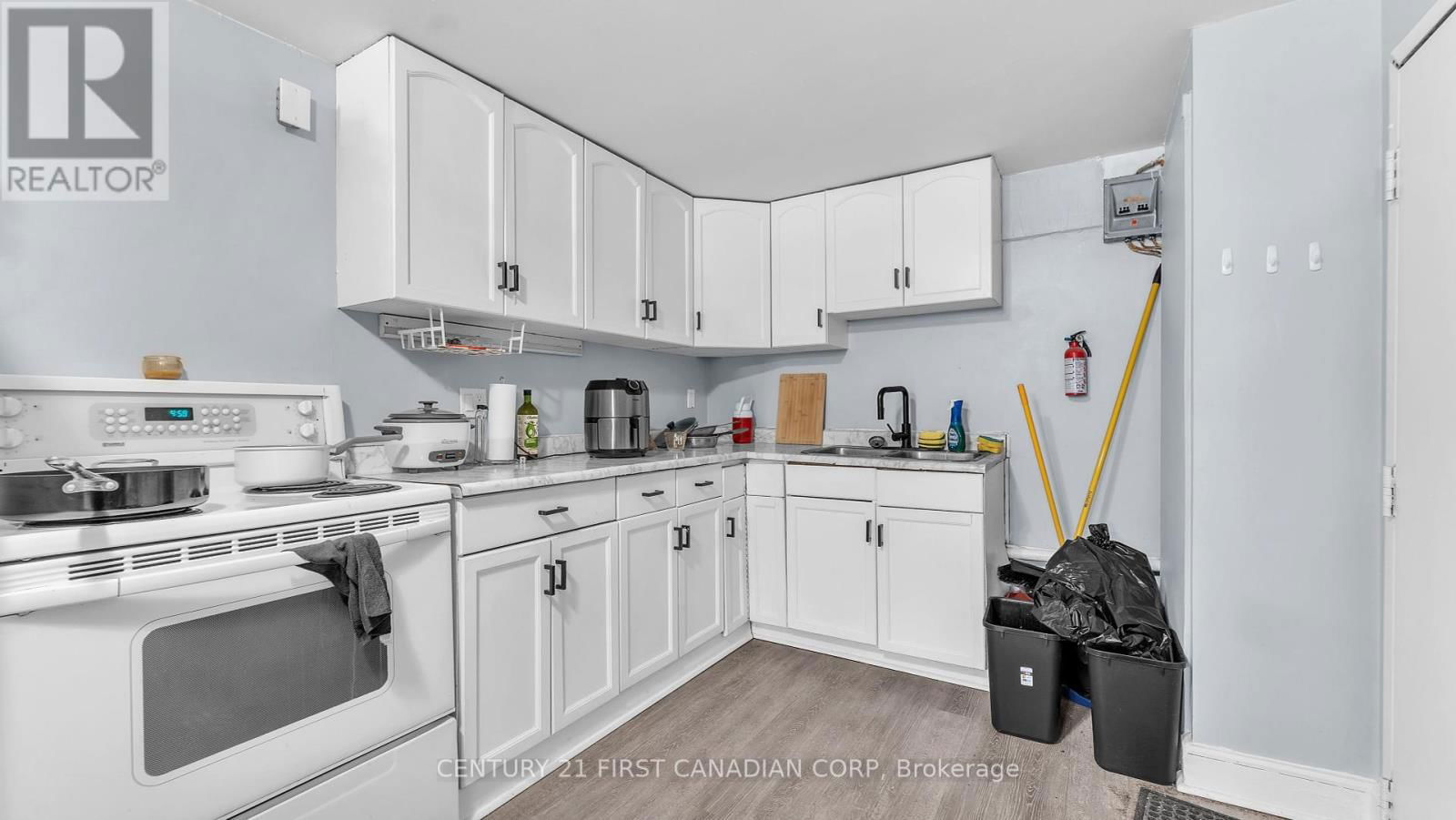 451 HAMILTON ROAD Image 18