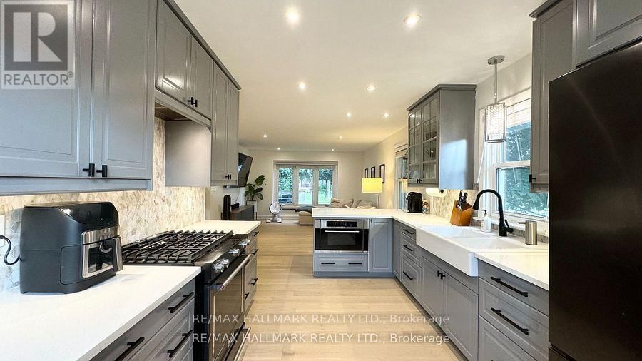 121 WEST 23RD STREET Image 8