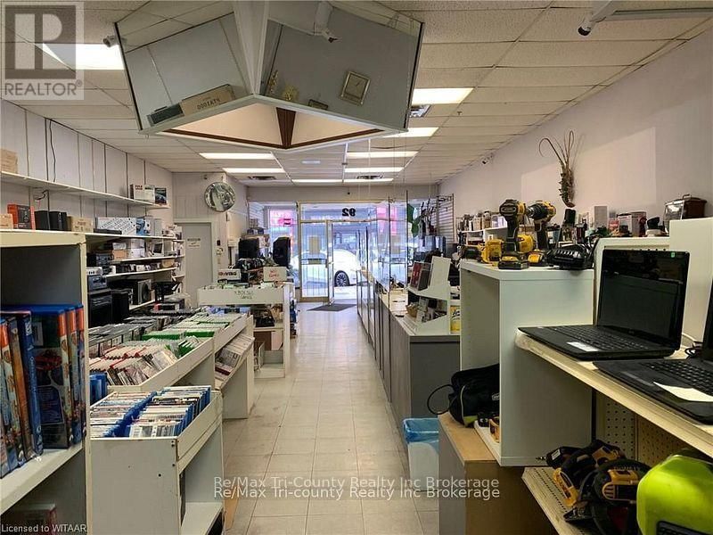 92 BROADWAY STREET Image 2