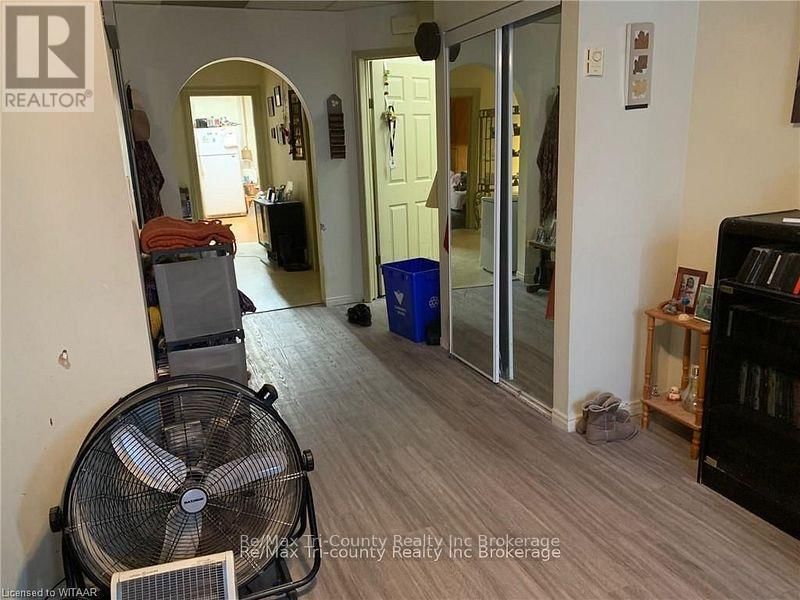 92 BROADWAY STREET Image 8