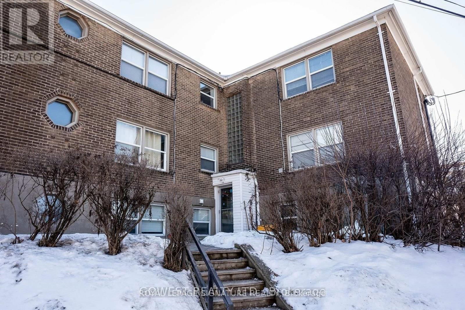 99 DOUGLAS STREET Image 1