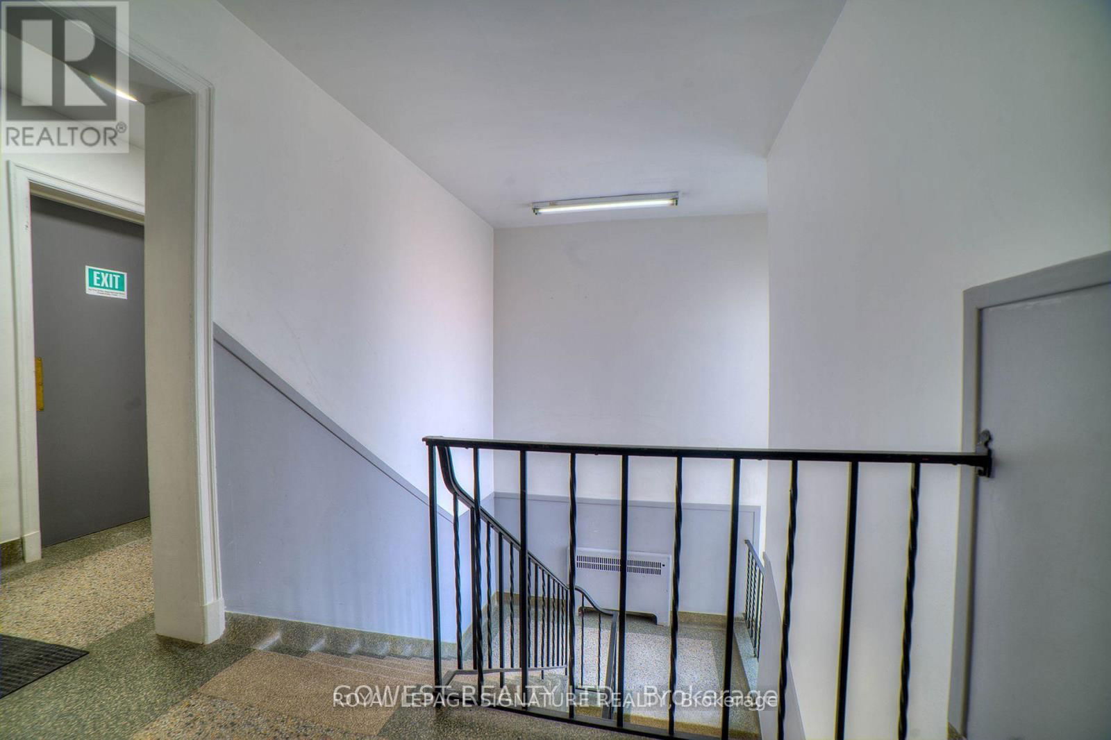99 DOUGLAS STREET Image 12
