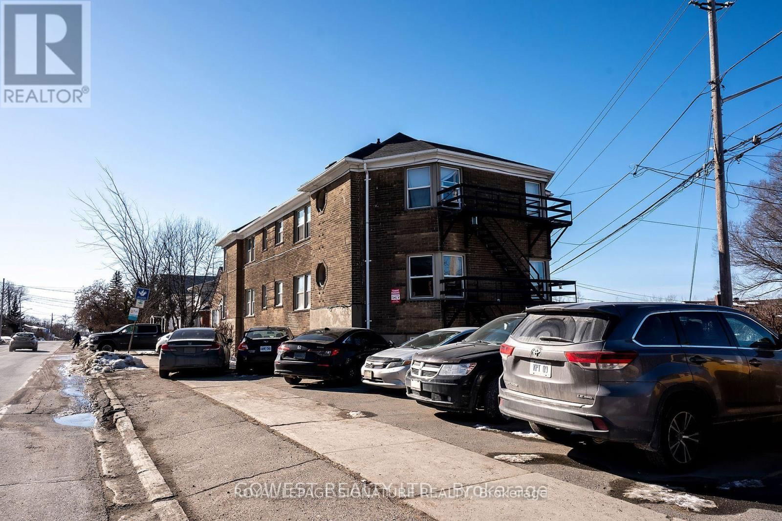 99 DOUGLAS STREET Image 3