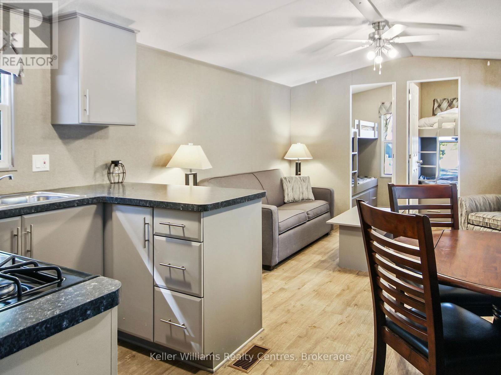P27 - 13 SOUTHLINE AVENUE Image 3