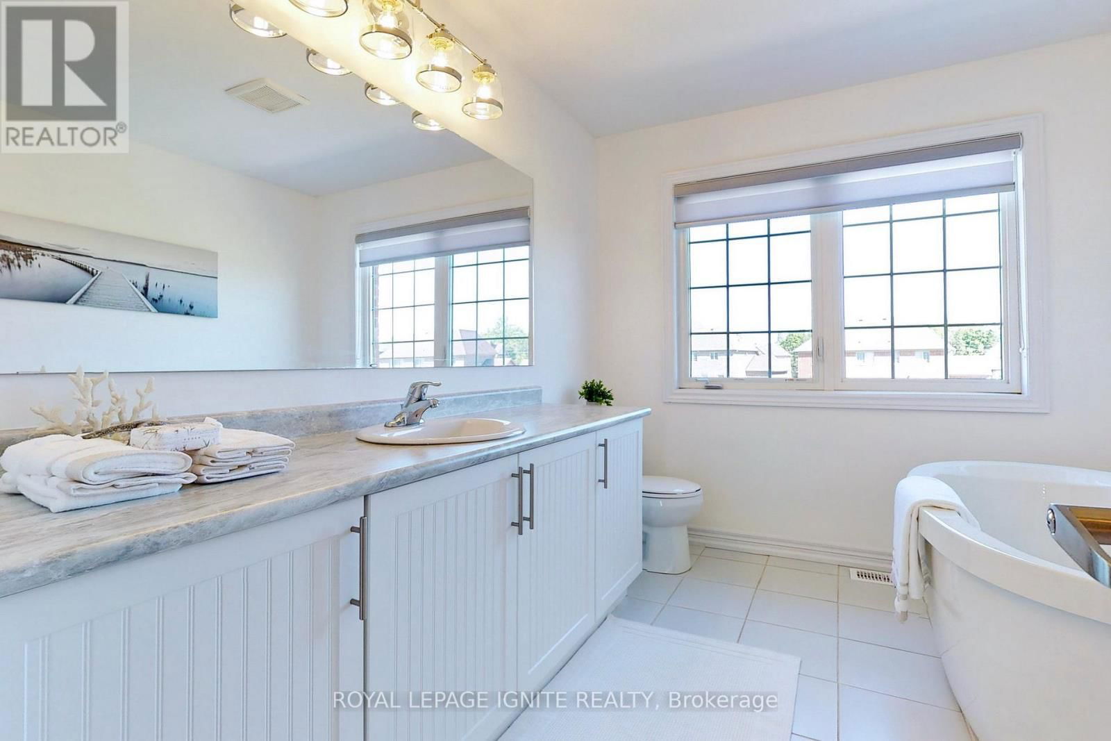 20 MONARCH ROAD Image 30