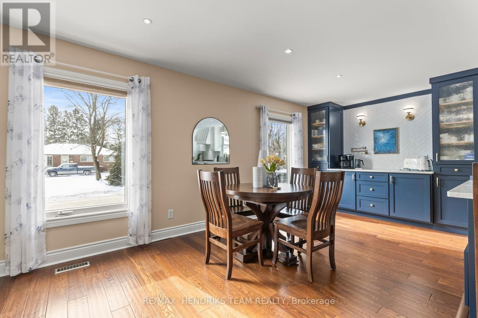 23 HURRICANE ROAD Image 12