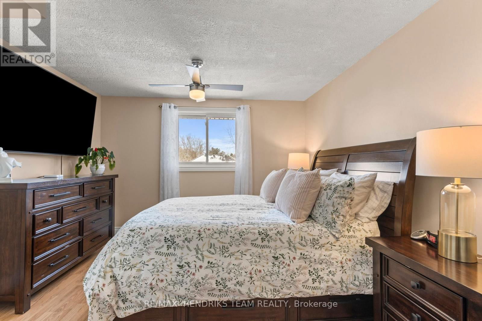 23 HURRICANE ROAD Image 20