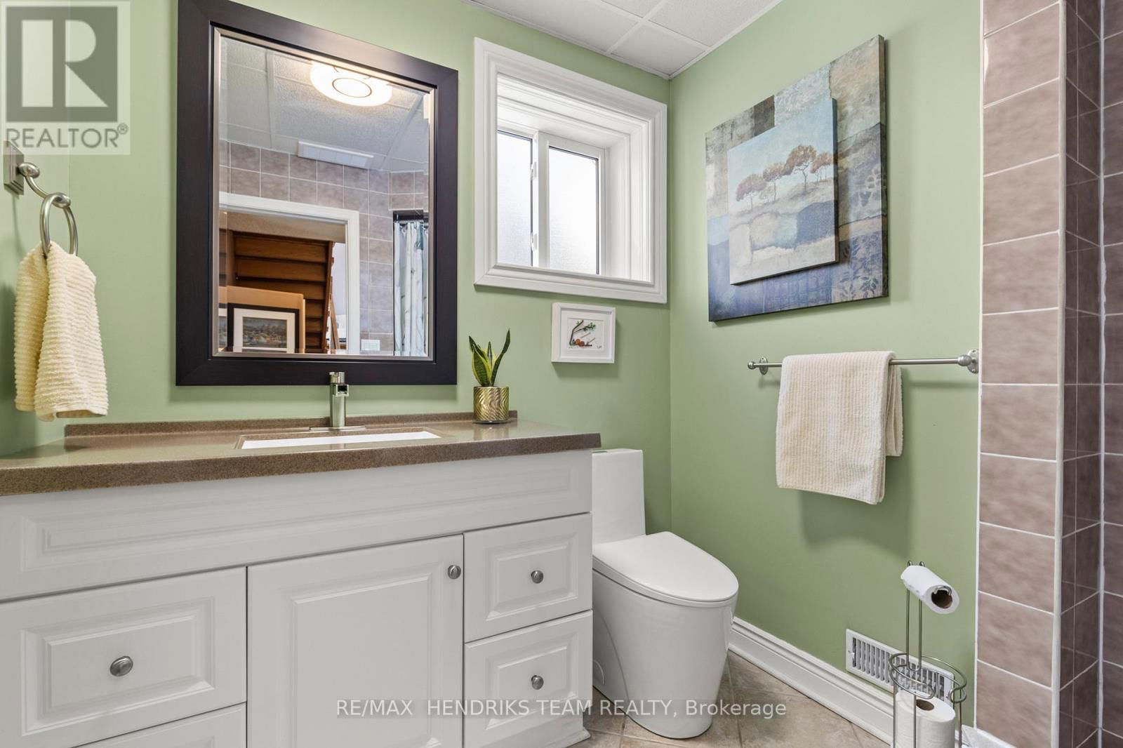 23 HURRICANE ROAD Image 34