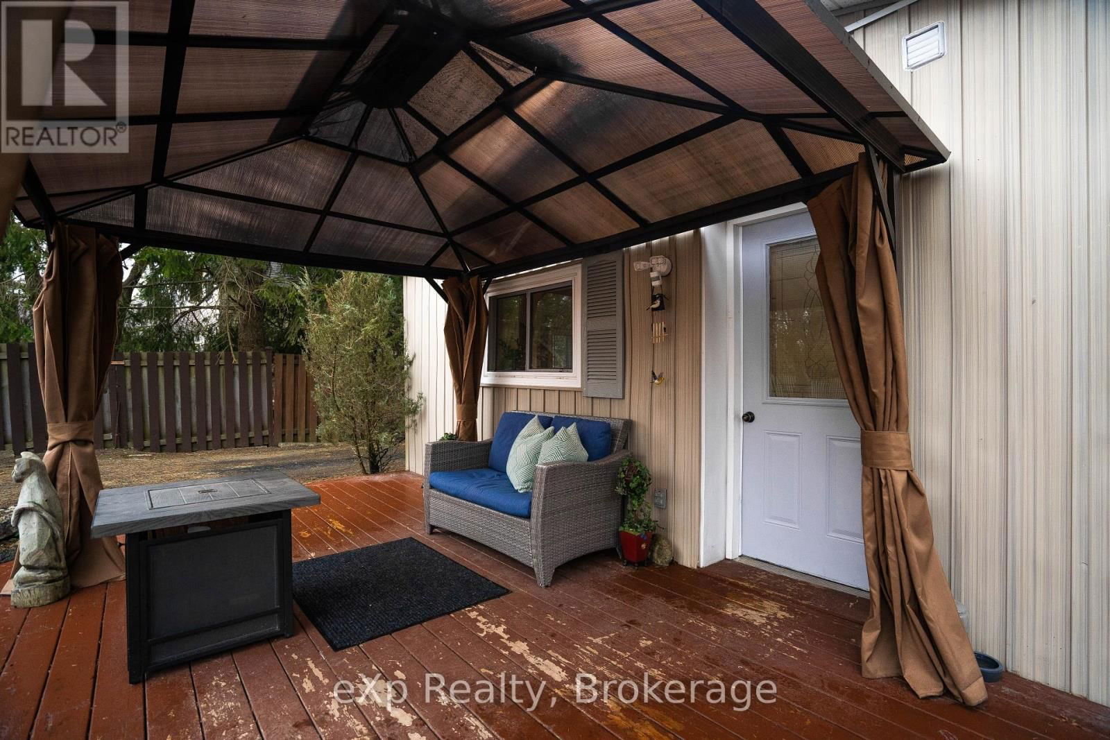 601 DAWSON STREET Image 24