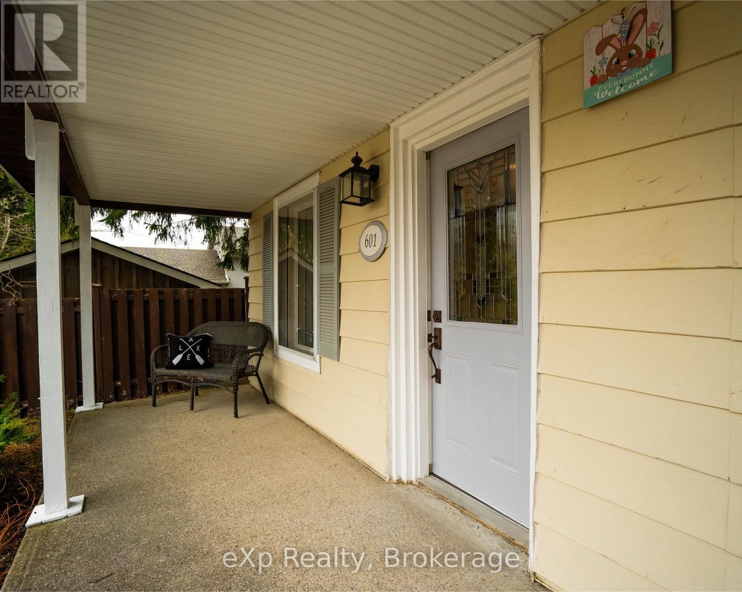 601 DAWSON STREET Image 3