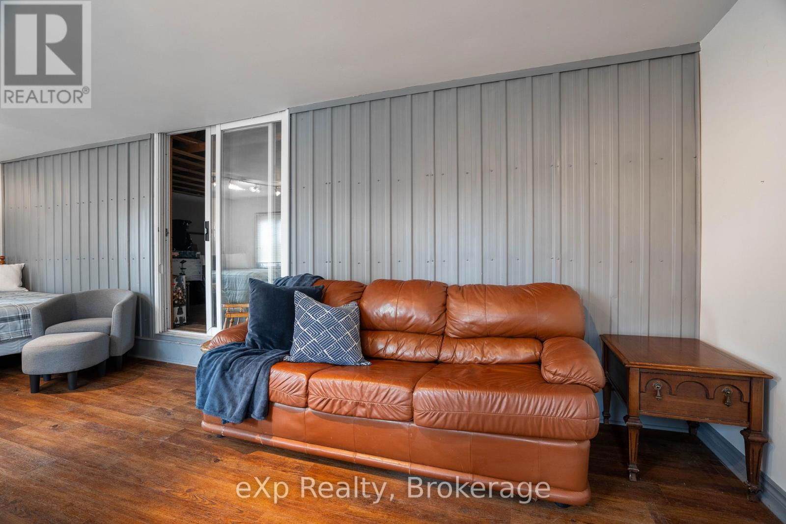 601 DAWSON STREET Image 31