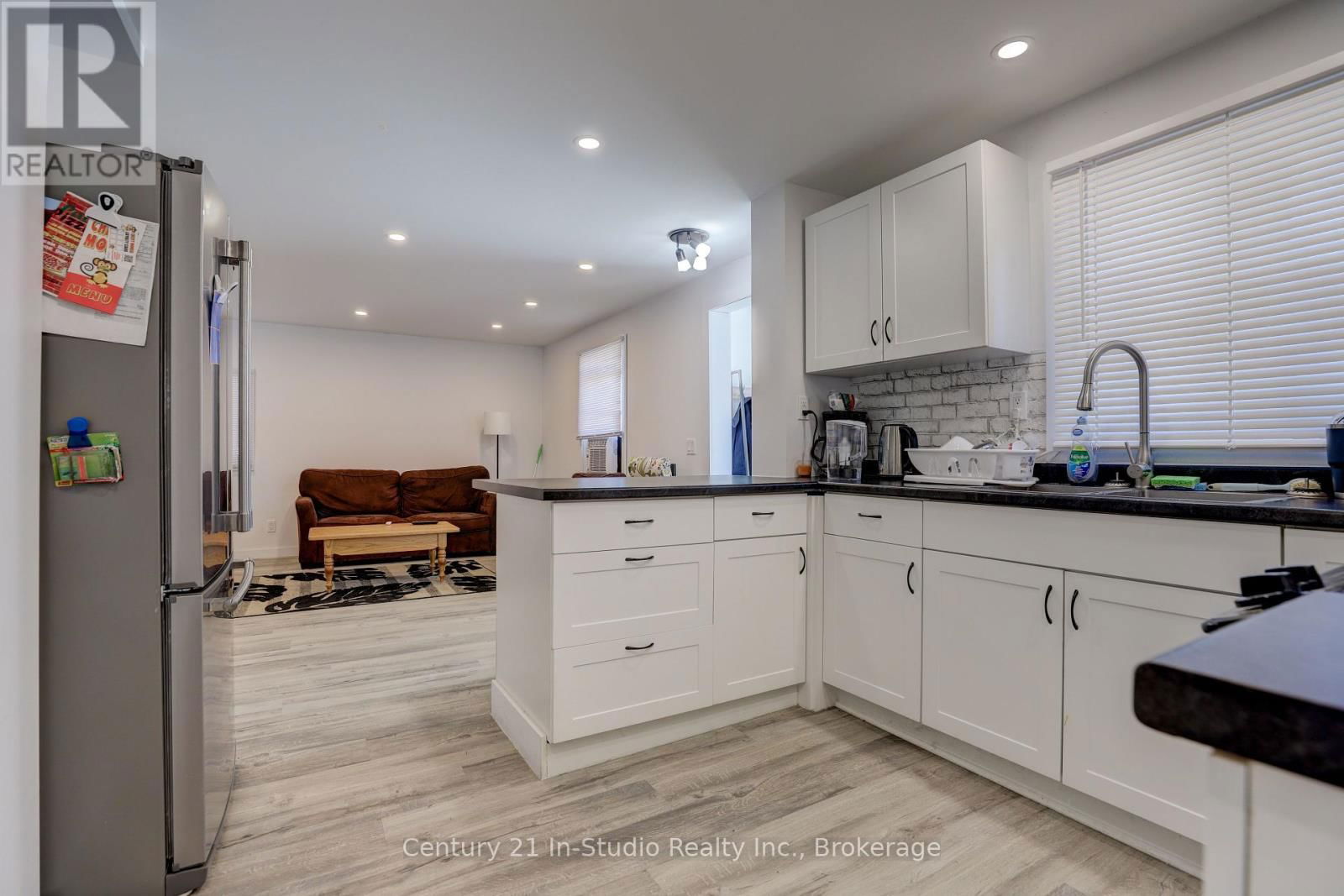 103 KING STREET Image 10