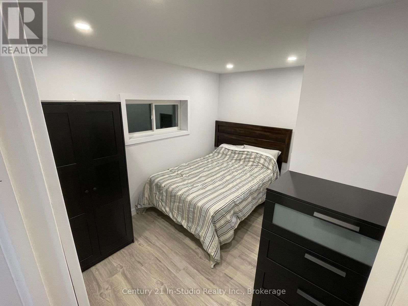 103 KING STREET Image 12