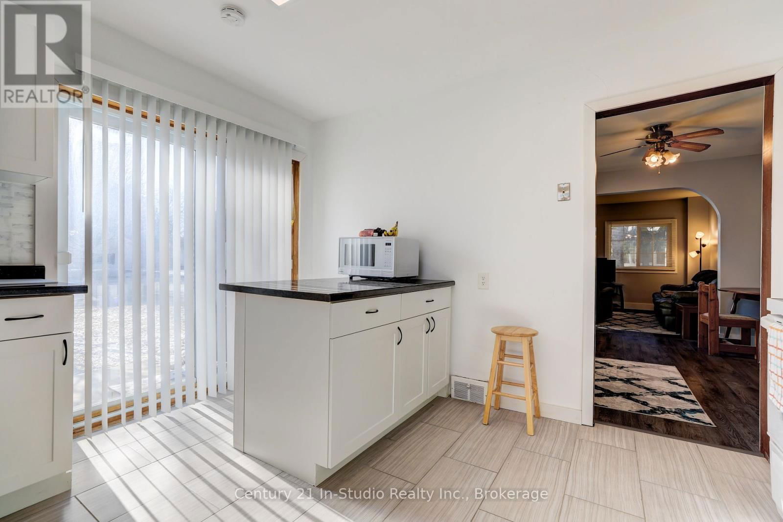 103 KING STREET Image 22