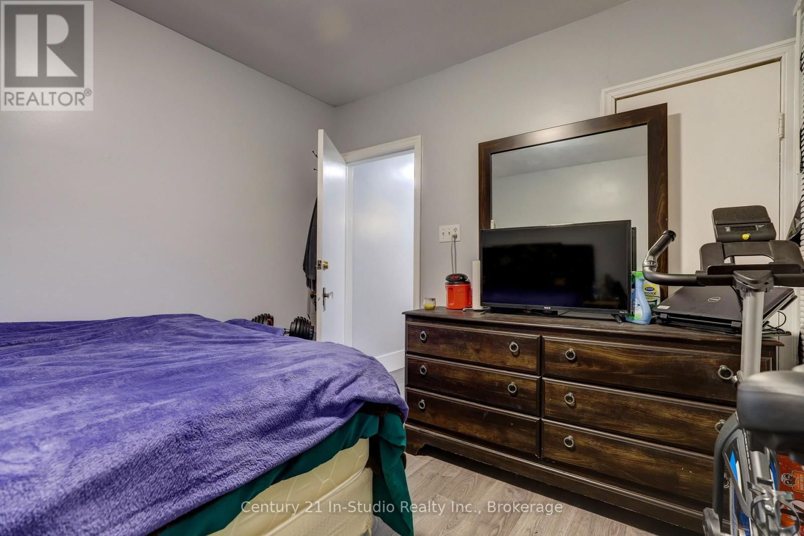 103 KING STREET Image 25