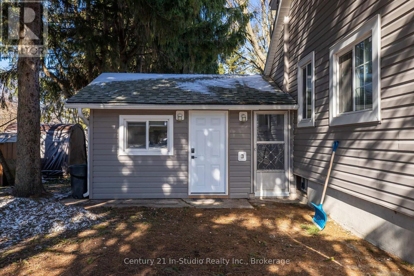 103 KING STREET Image 36